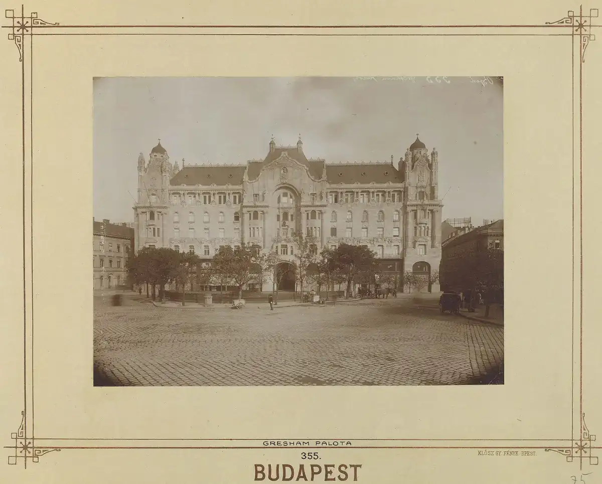 A Gresham-palota a mai Széchenyi István téren egy 1908-as fotón